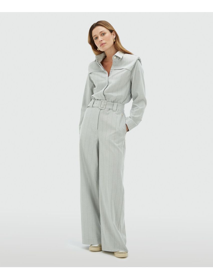 MACACÃO ROBIN RISCAS C/ O